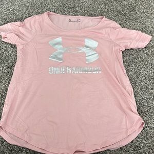 Women’s Under Armour tshirt